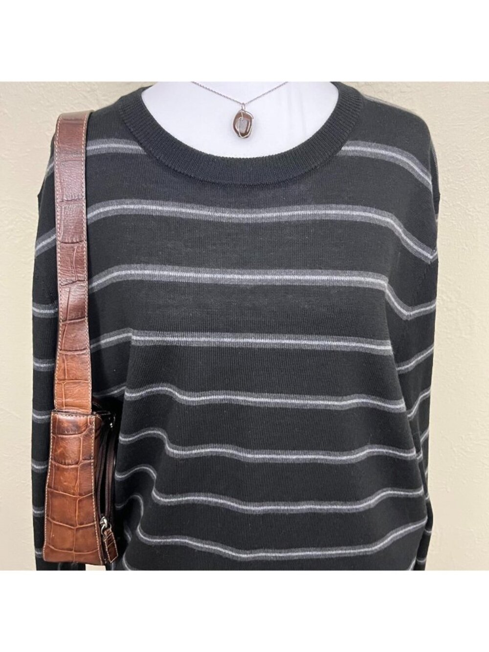 striped emo alt skater grunge light weight sweater - Picture 3 of 8